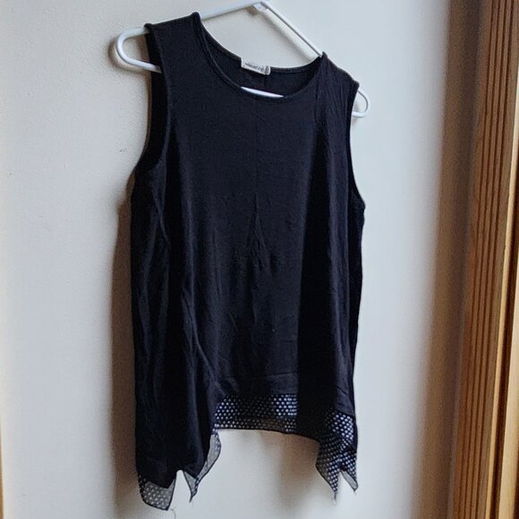 Pebble And Stone Black Angled Tank Top Size Small - Picture 3 of 15